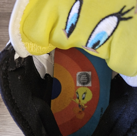 LeBron XV111 Low Nike, 8 Men's, White/ Bright  Crimson- Black - Picture 6 of 16